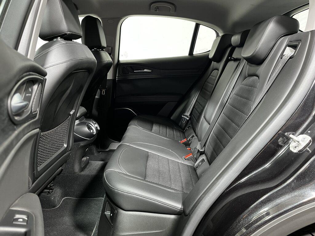 Alfa Romeo Stelvio 2.0 t Executive Q4 200cv auto