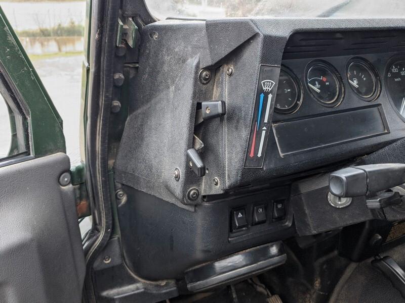 Land Rover Defender 90 2.5 Td5