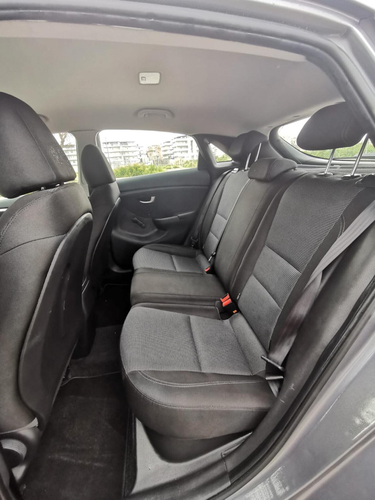 Hyundai i30 1.6 CRDi 5p. Comfort - 2015