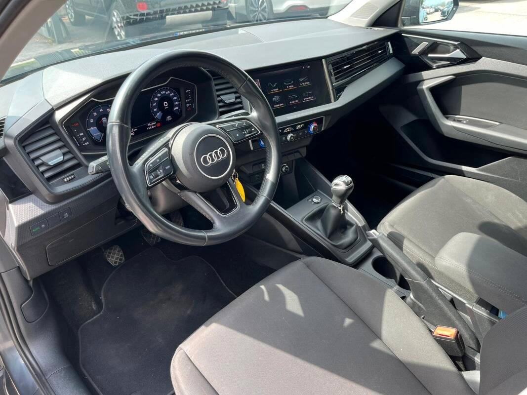 Audi A1 25 1.0 tfsi Admired