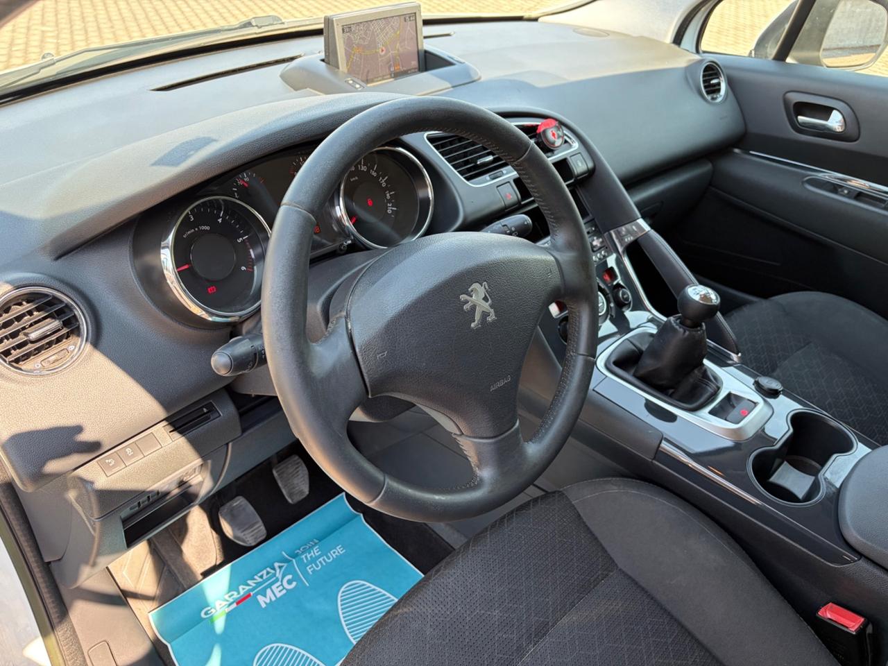 Peugeot 3008 1.6 HDi 115CV Allure