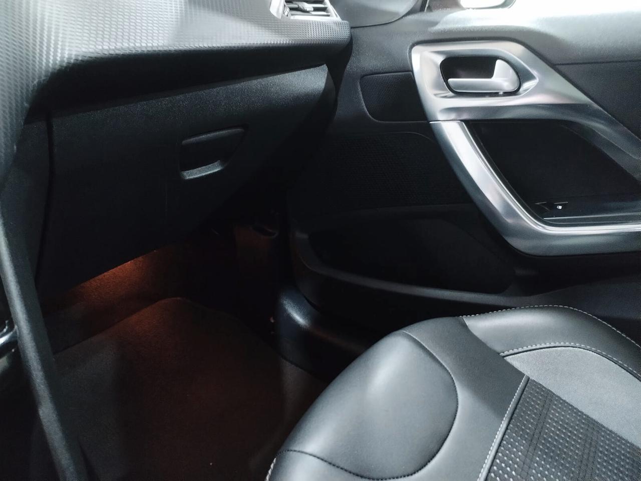 Peugeot 2008 BlueHDi 100 Allure