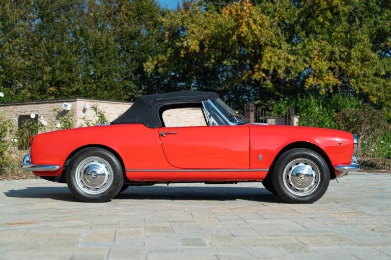 1964 Alfa Romeo Giulia Spider - RDS01661
