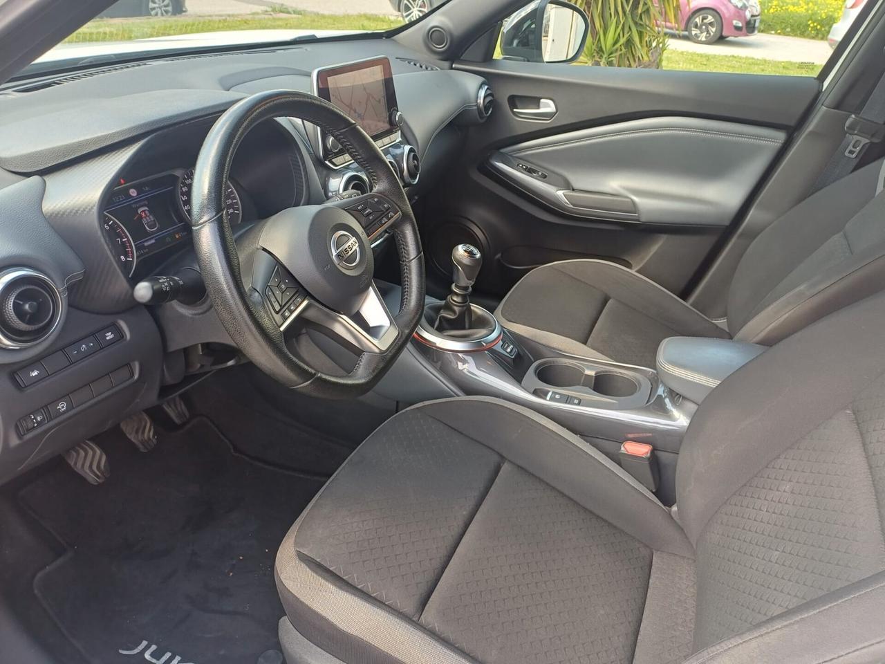 Nissan Juke 1.0 DIG-T 117 CV N-Connecta