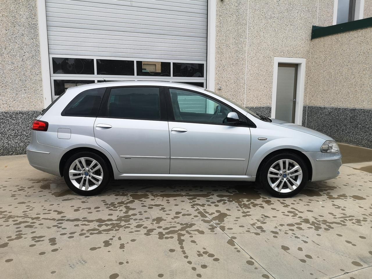 Fiat Croma 1.9 Multijet 16V Emotion