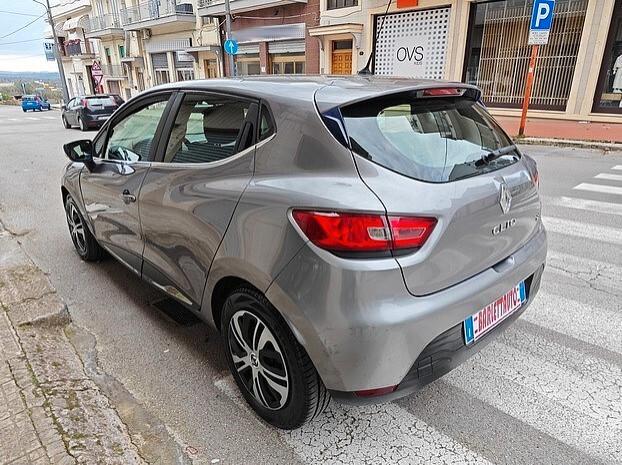 RENAULT Clio 1.5 dCi 75CV *NAVI* - 2015