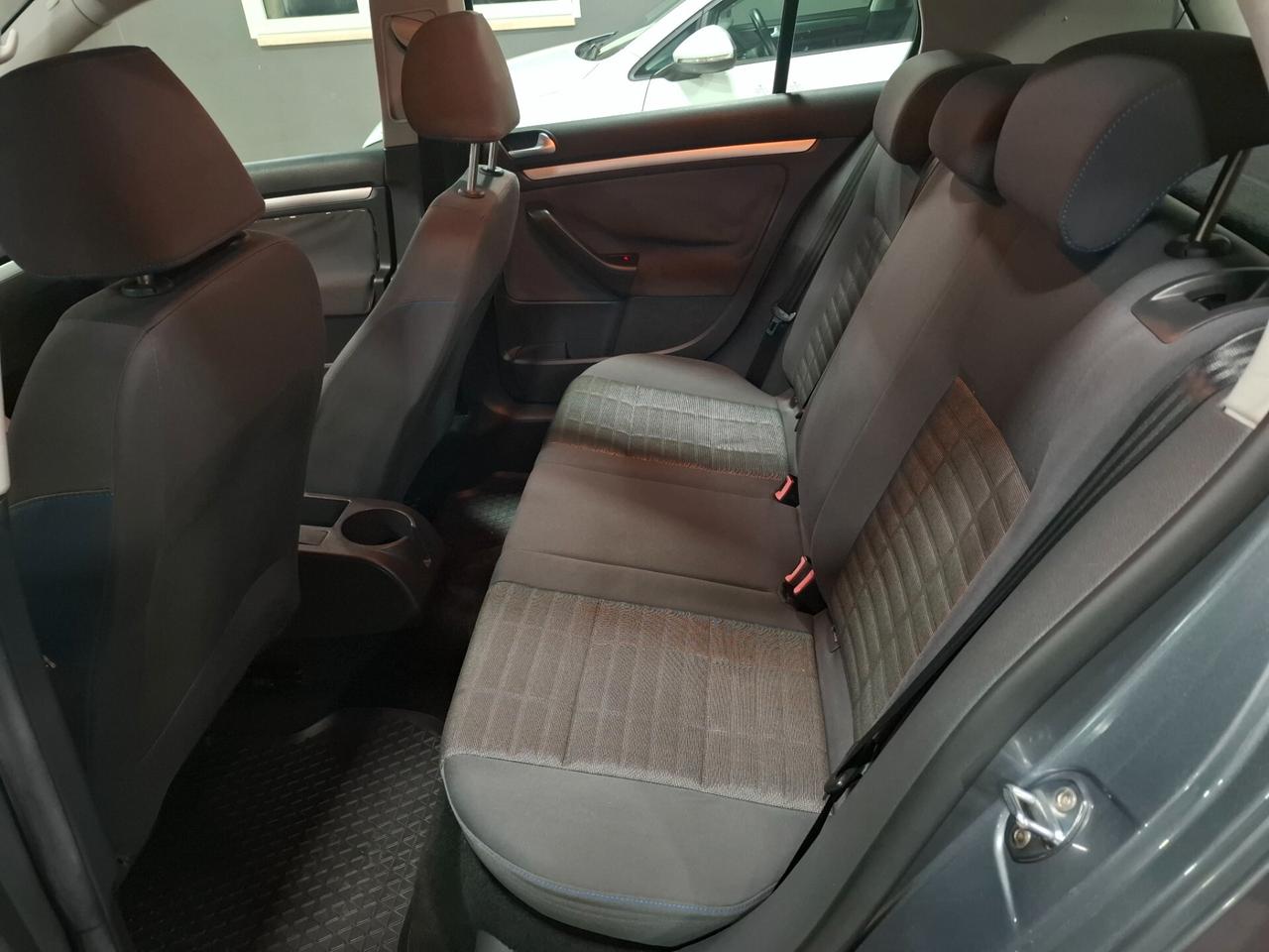 Volkswagen Golf 1.4 GPL 80cv NEOPATENTATO