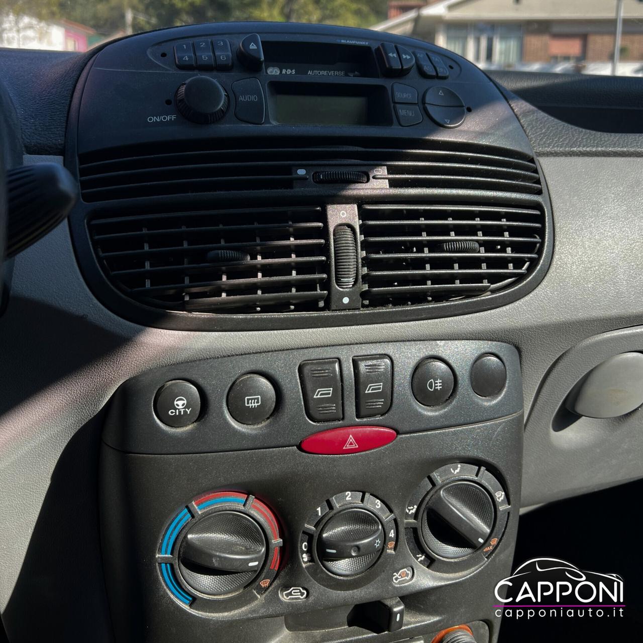 Fiat Punto 1.2i cat 3 porte