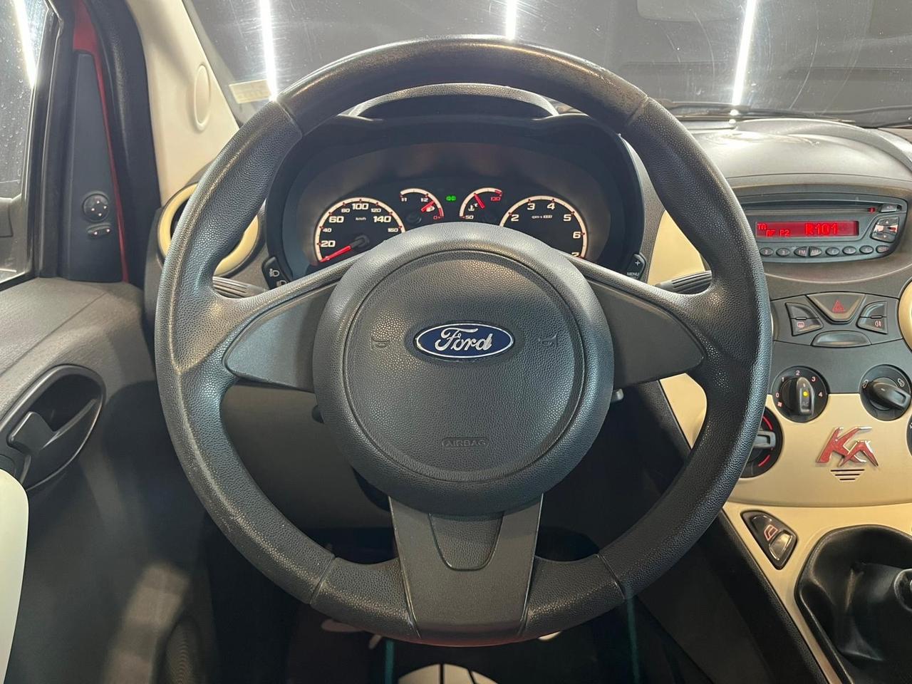 Ford Ka 1.2 8V 69CV Titanium OK NEOPATENTATI