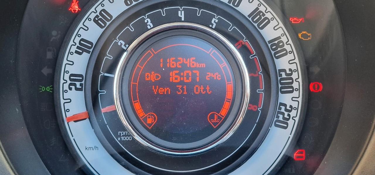 Fiat 500 C 0.9 TwinAir Turbo Lounge