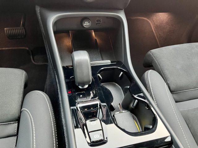 VOLVO XC40 T4 Recharge Plug-in Hybrid autom. Ultimate Dark