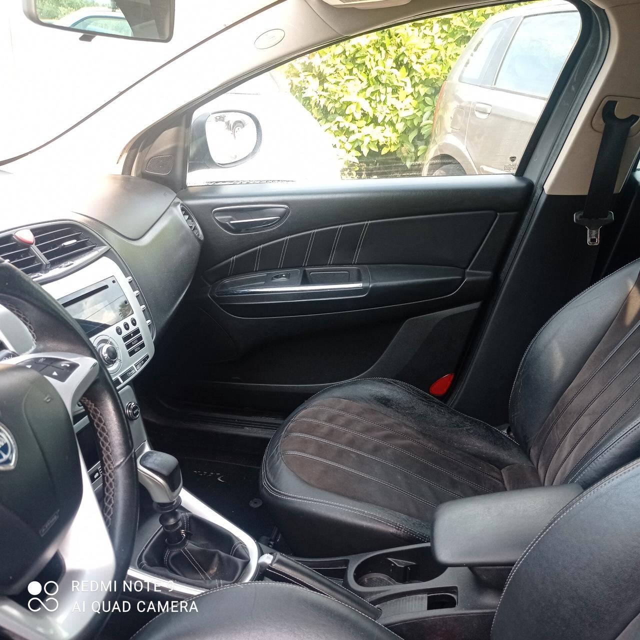 Lancia Delta 1.6 MJT DPF Silver