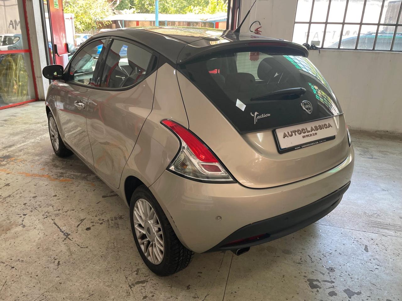 Lancia Ypsilon 1.2 69 CV 5 porte 30th Anniversary 49.000KM!!!