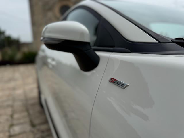 FORD Puma 1.0 EcoBoost 125cv ST-Line (Auto/LED/Navi/APP)