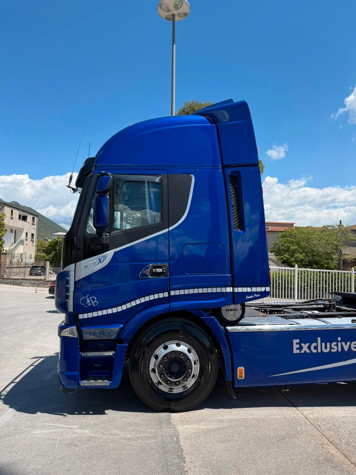 IVECO HI WAY 500