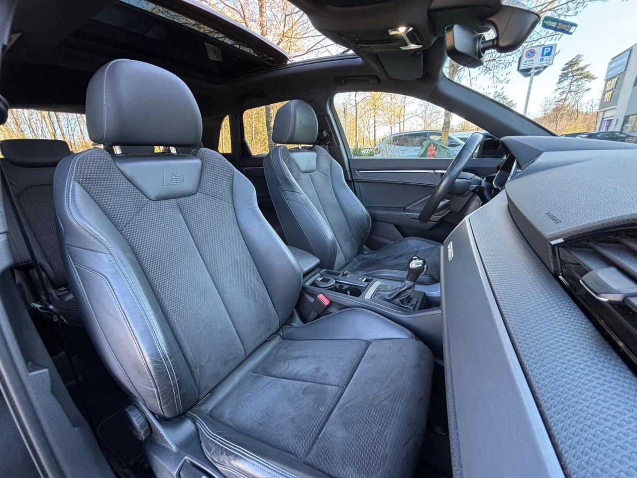 Audi Q3 40 TFSI quattro S tronic line edition