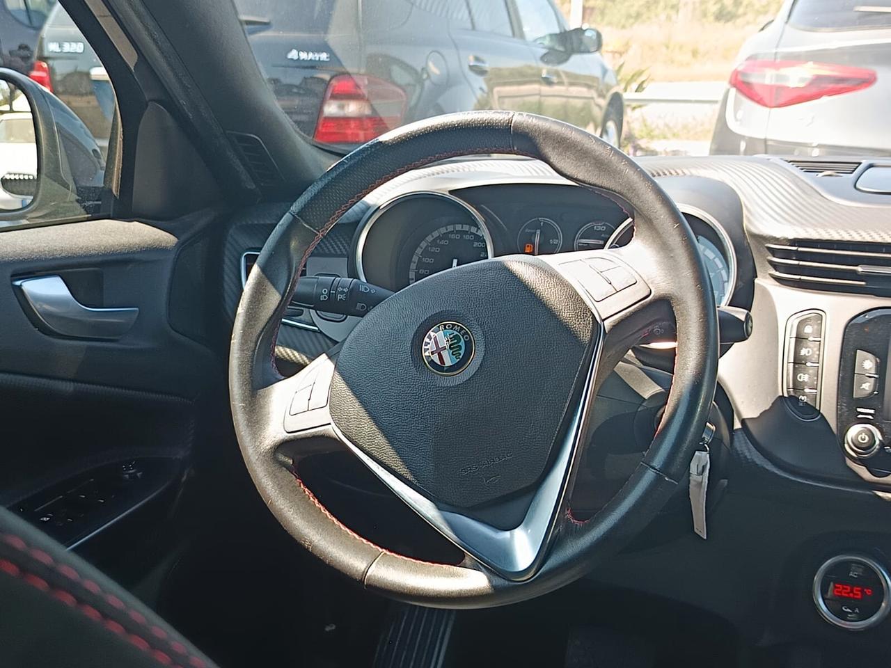 Alfa Romeo Giulietta 2015 - 1.4 Turbo MultiAir TCT Sprint Lb automobili