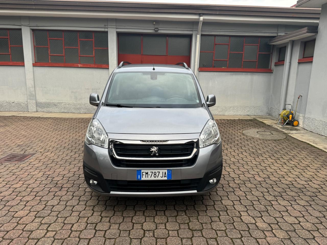 Peugeot Partner Tepee BlueHDi 5 posti