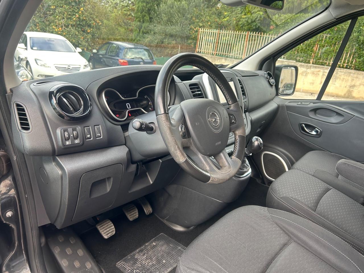 Opel Vivaro 29 1.6 CDTI 9 Posti Gancio Traino Extra long