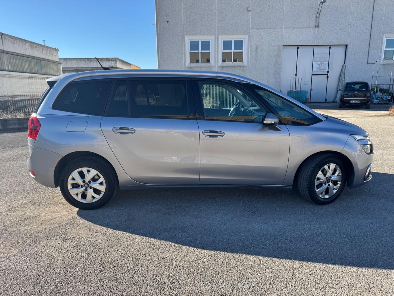 GRAND C 4 Space Tourer Blue HDI shine park 7 posti