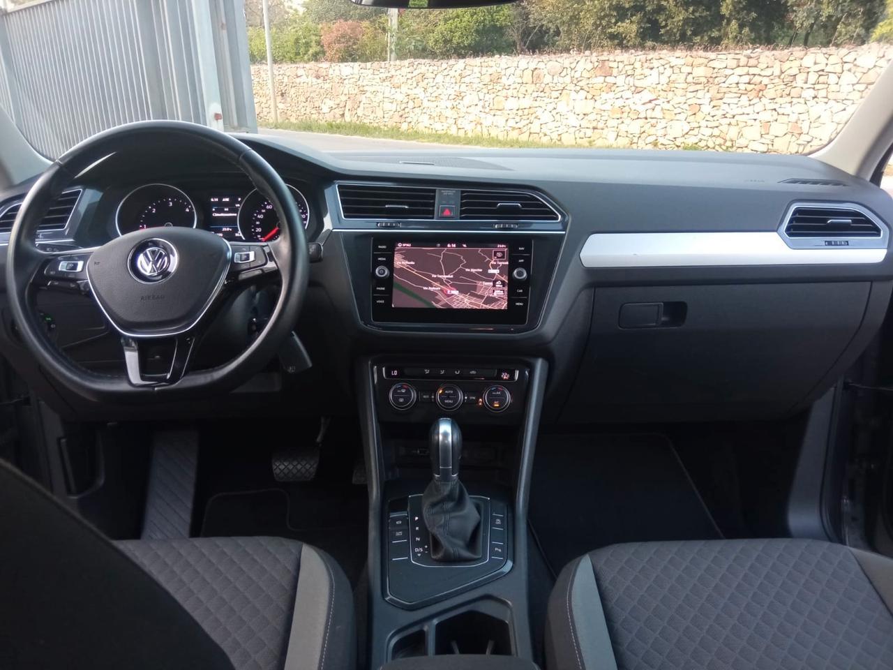 Volkswagen Tiguan 2.0 TDI Business DSG NAVI