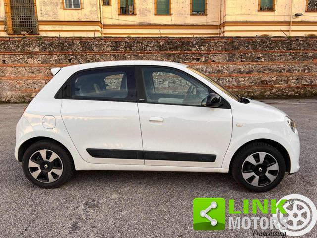 RENAULT Twingo SCe EDC Intens