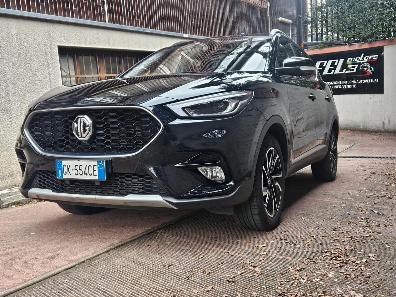 Mg ZS 1.0T-GDI Luxury - TETTO APRIBILE PANORAMICO - OK NEOPATENTATI