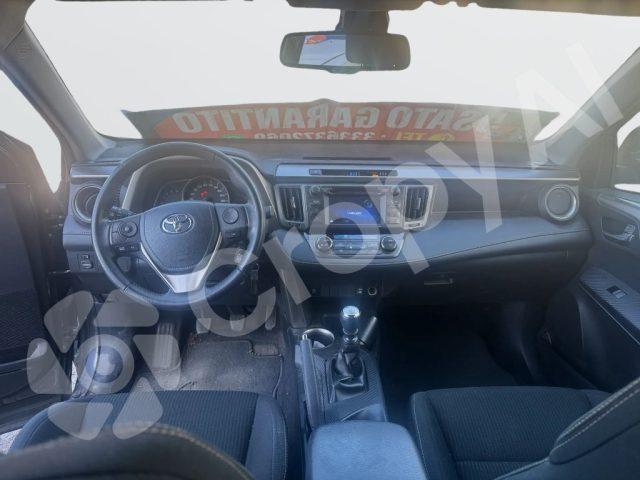 TOYOTA RAV 4 MY23 RAV4 2.0 D-4D 2WD Style White Ed.