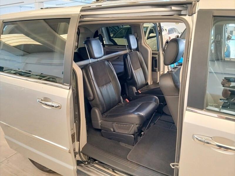 Chrysler Grand Voyager dpf 2.8 crd 163cv 7 Posti limited 02/2011 Euro 4