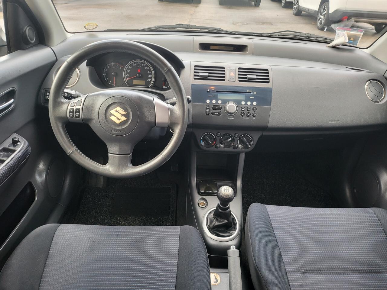 Suzuki Swift - 2009 1.3 BENZINA 92 CV