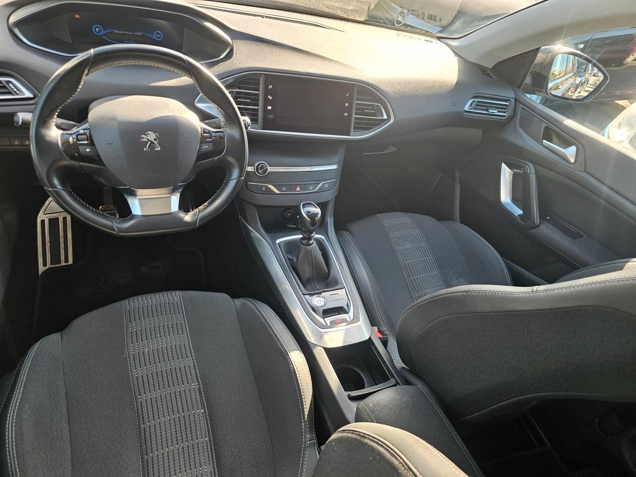Peugeot 308 BlueHDi 130 S&S SW Allure