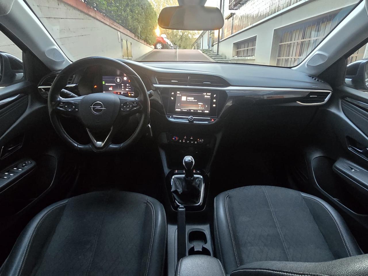 Opel Corsa 1.2 Elegance