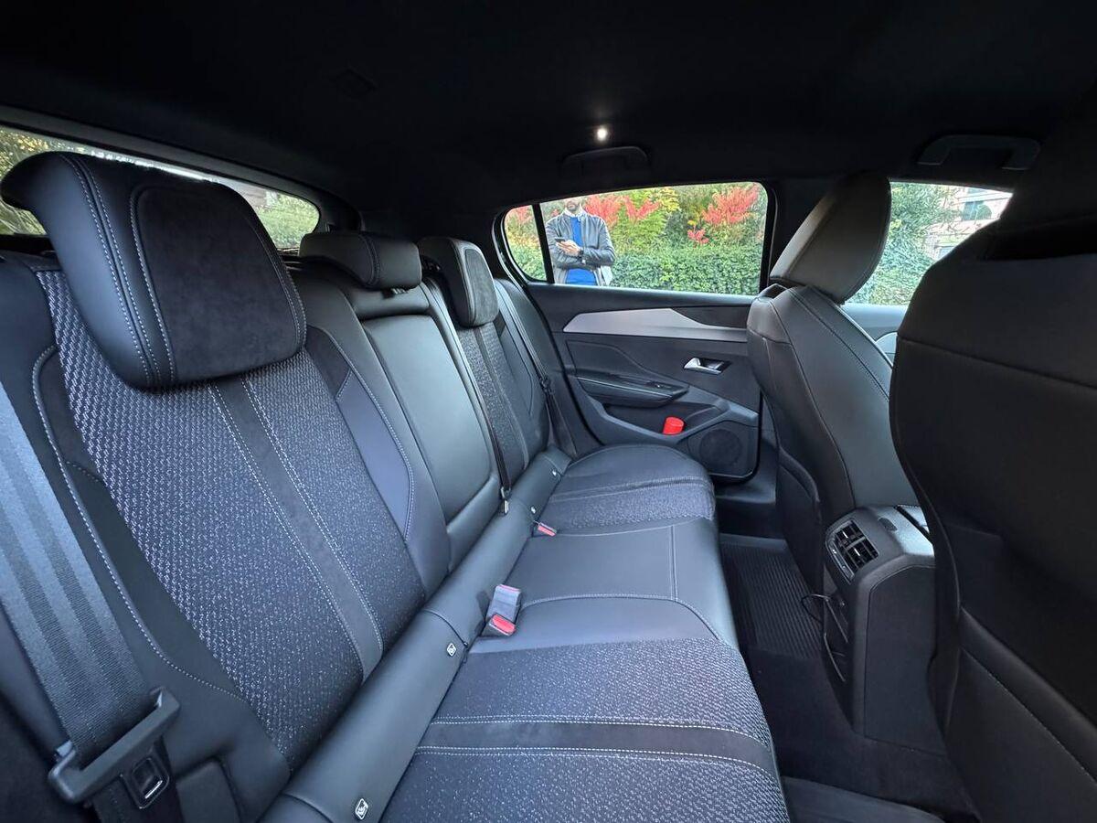 Peugeot 308 1.2 hybrid GT 145cv e-dcs 6