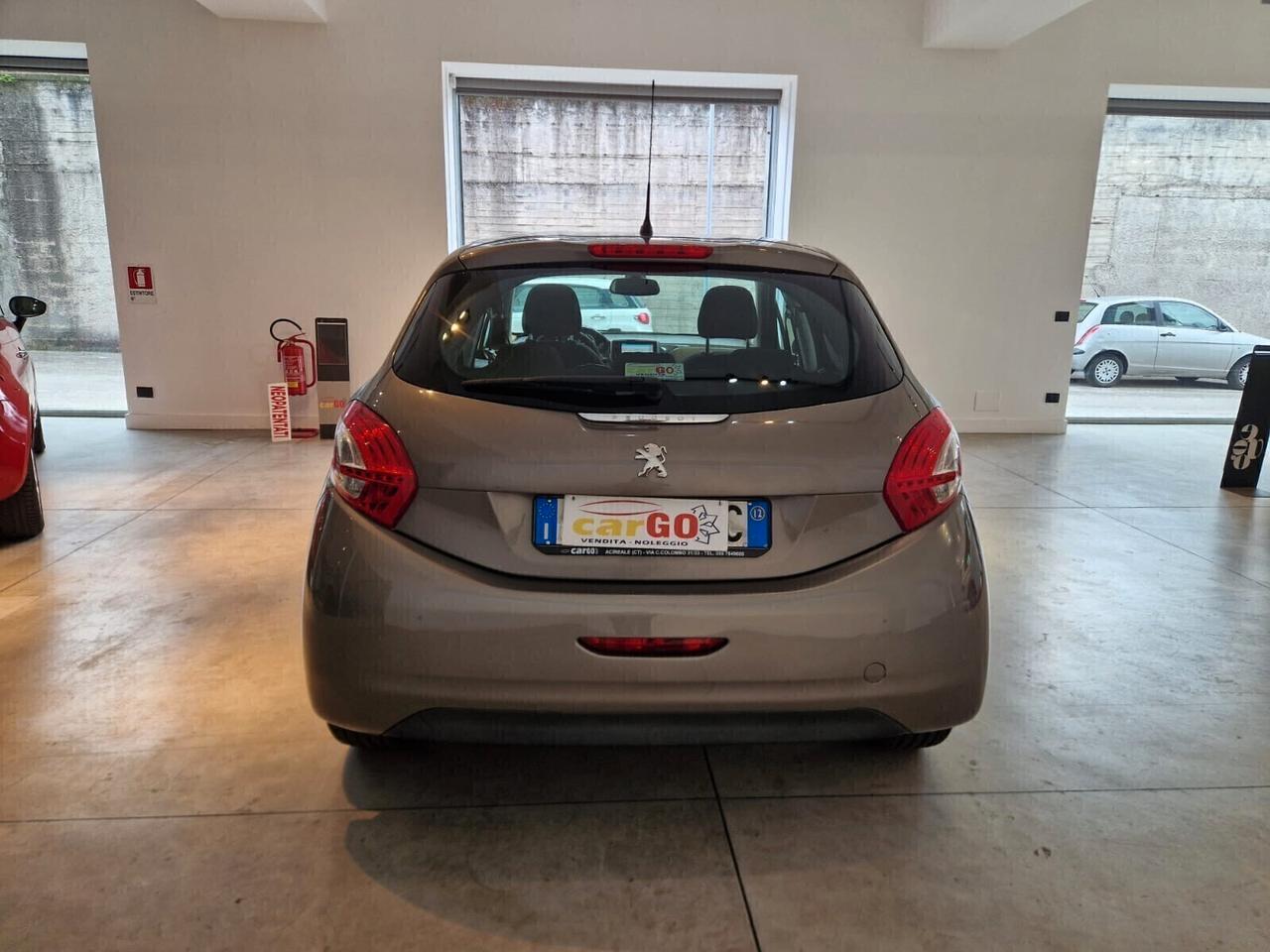 Peugeot 208 1.2 VTi 82 CV 5 porte allure