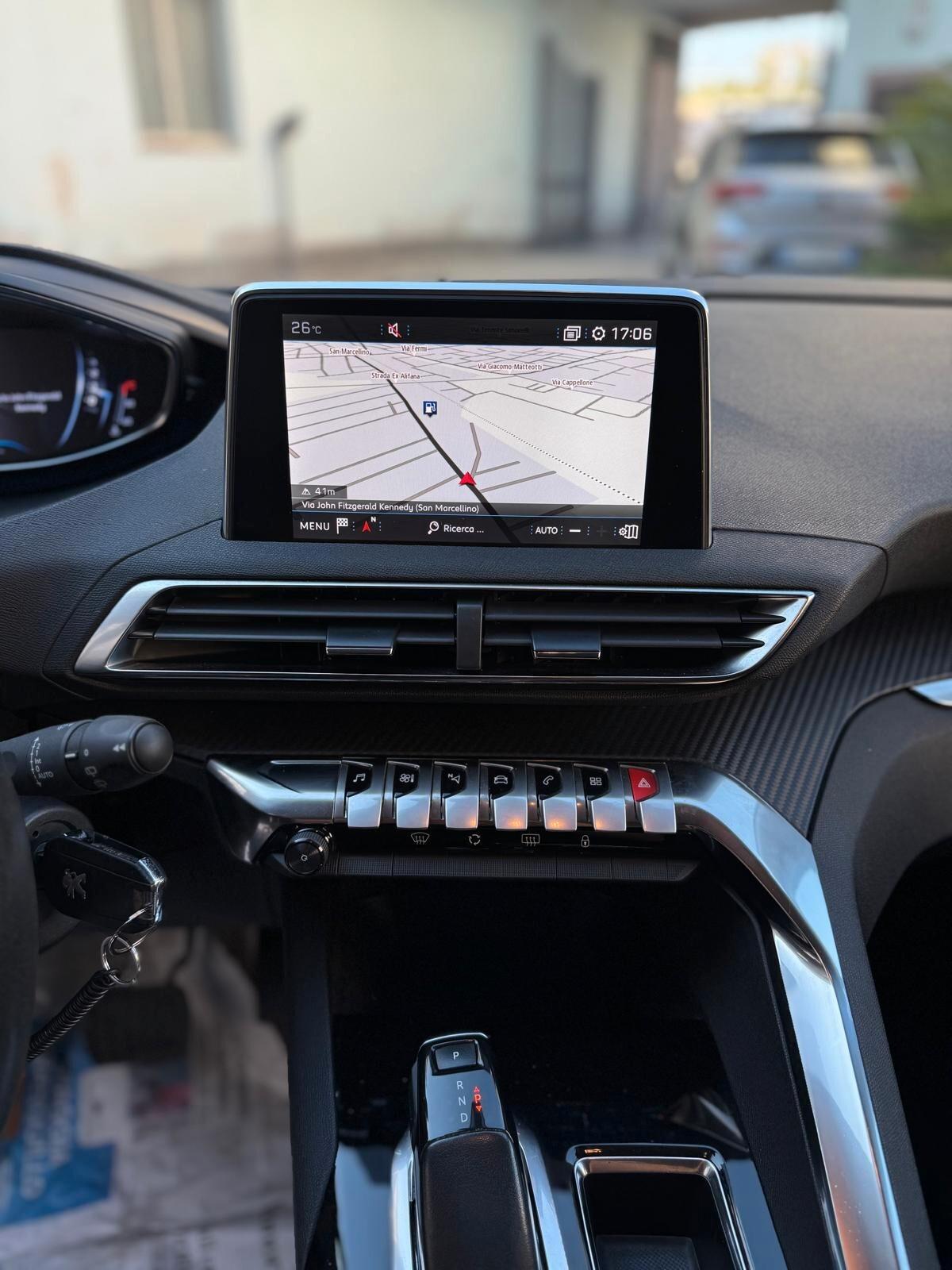 Peugeot 3008 BlueHDi 130 S&S EAT8 Business