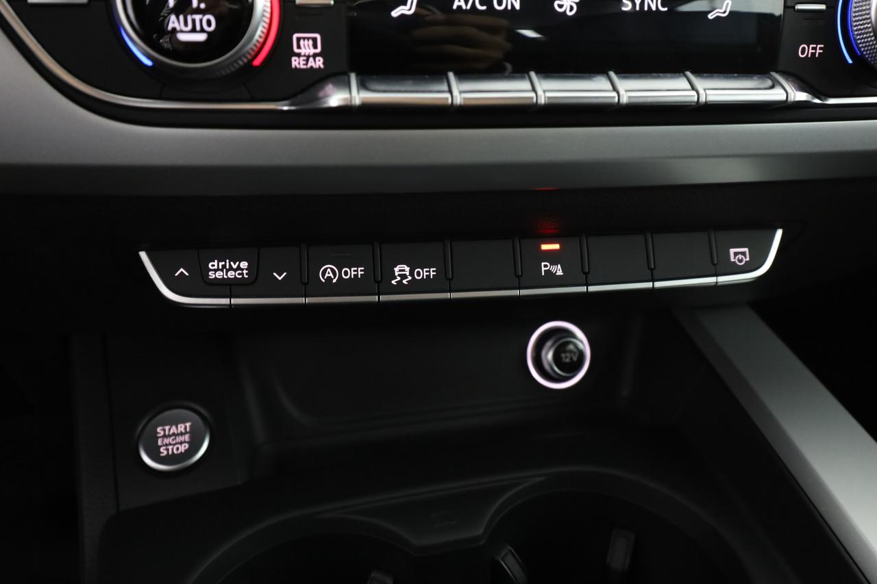 AUDI A4 5ª serie A4 Avant 2.0 TDI 150 CV S tronic Business