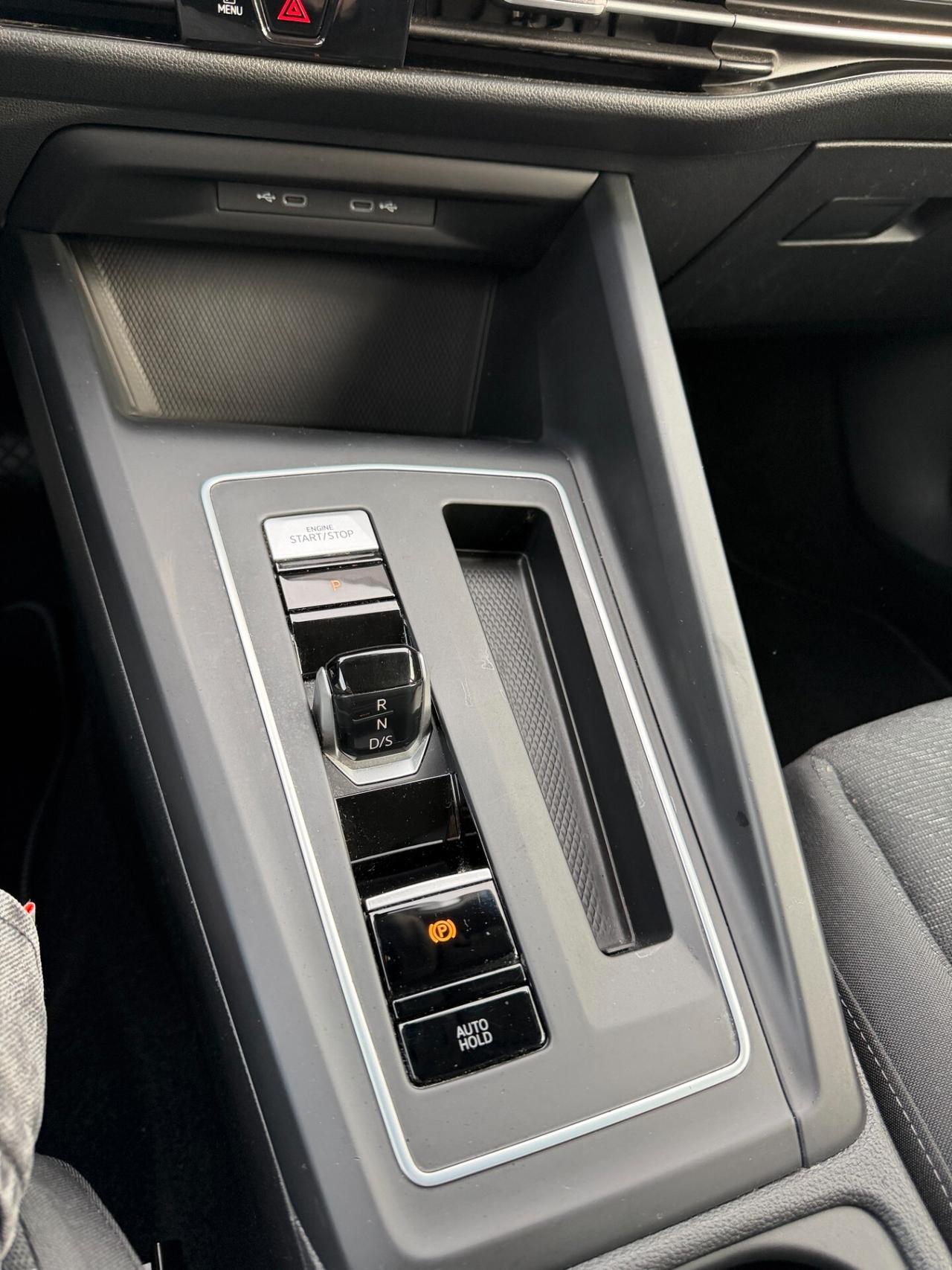 Volkswagen Golf 1.5 eTSI 130 CV EVO ACT DSG Life