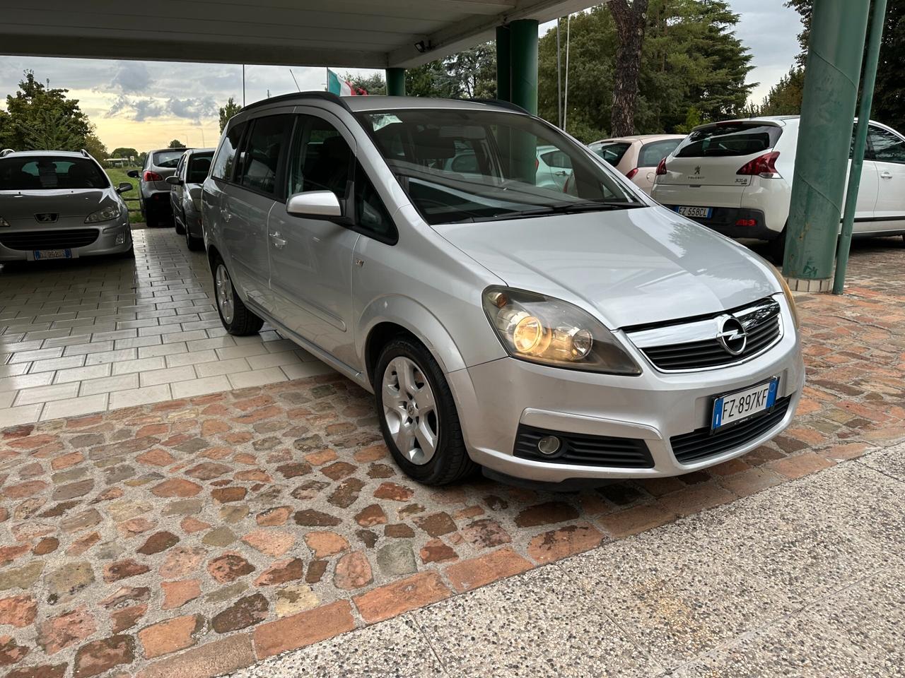 Opel Zafira 1.9 CDTI 120CV 7 POSTI AUT. (12 RATE)