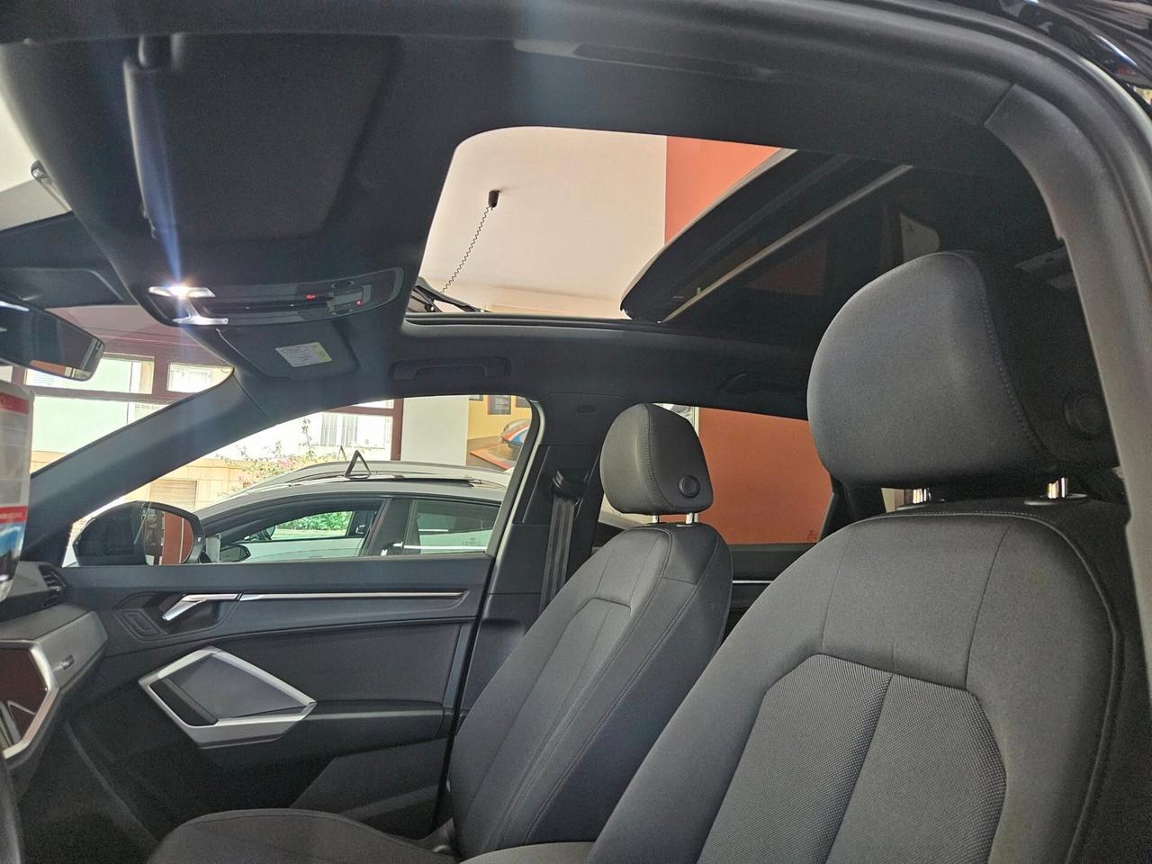 Audi Q3 35 TDI Business Advanced