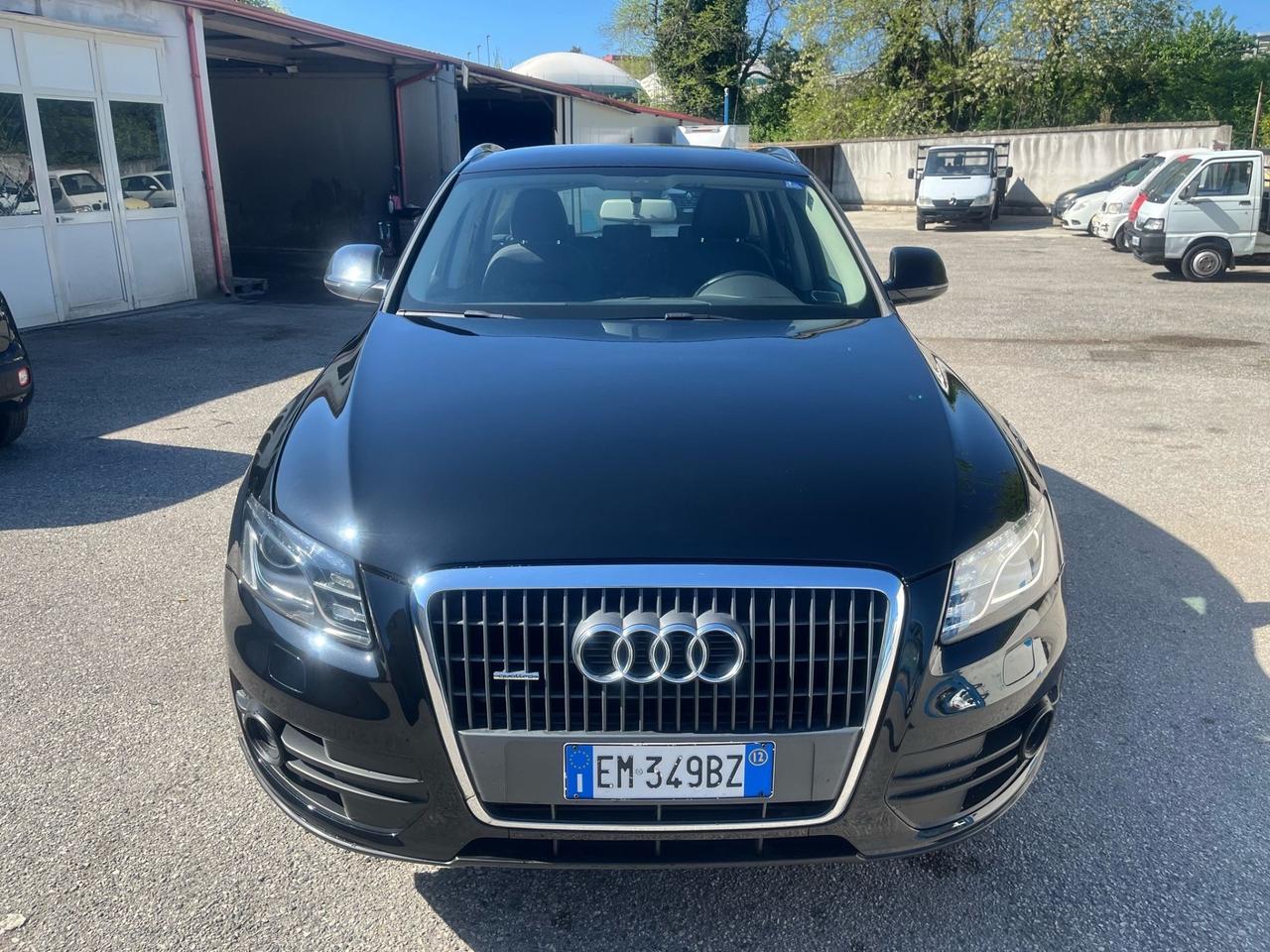 Audi Q5-2.0 tdi/170 cv-s.tronic-4X4-2012