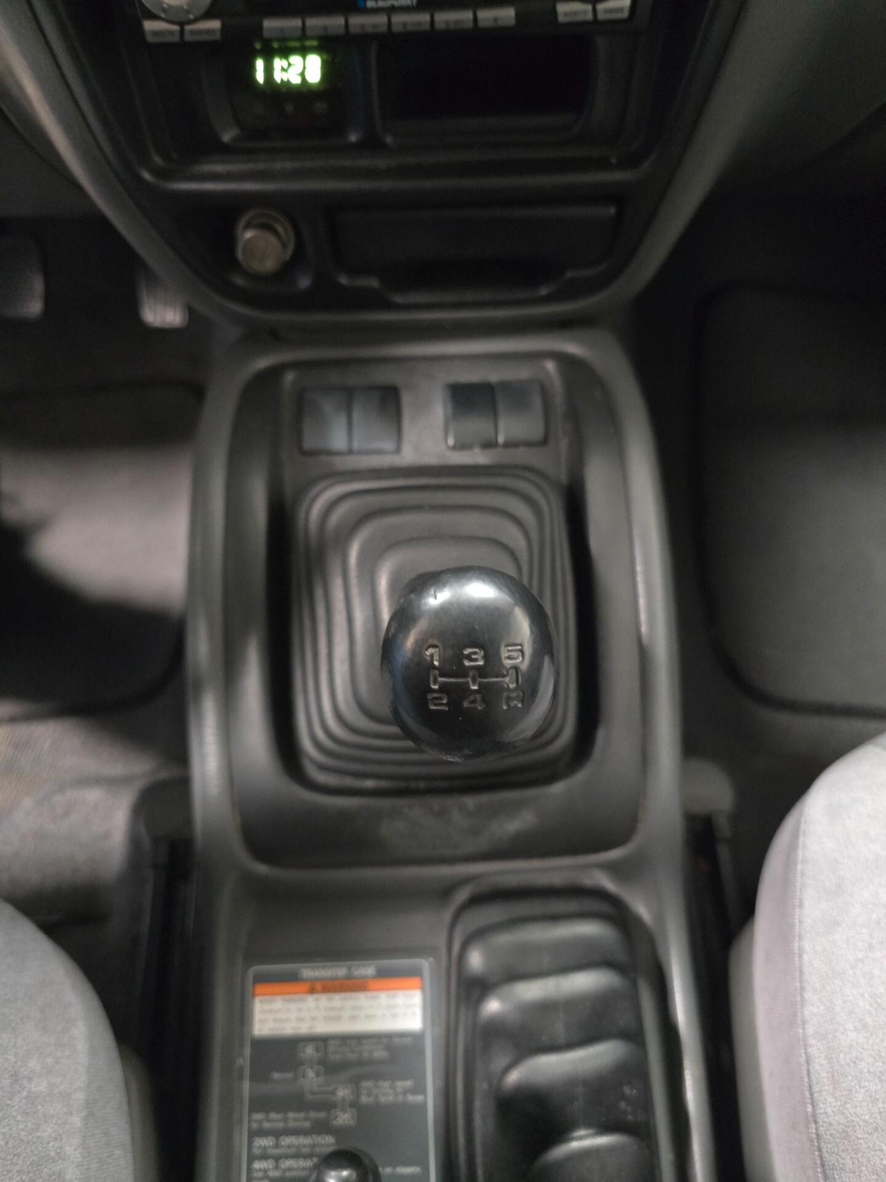 Suzuki Grand Vitara 1.6i 16V cat 3 porte