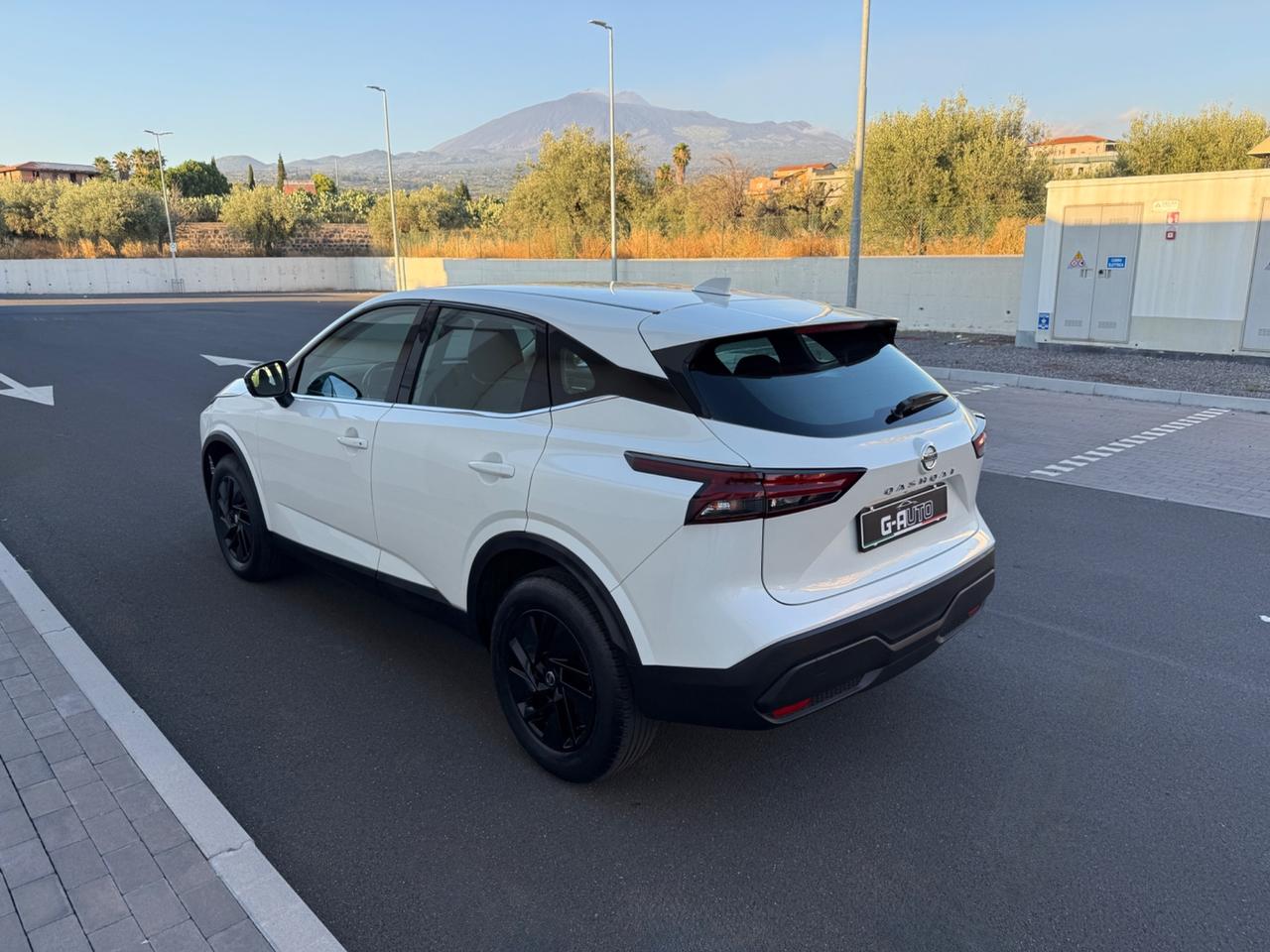 Nissan Qashqai MHEV 140 CV Business