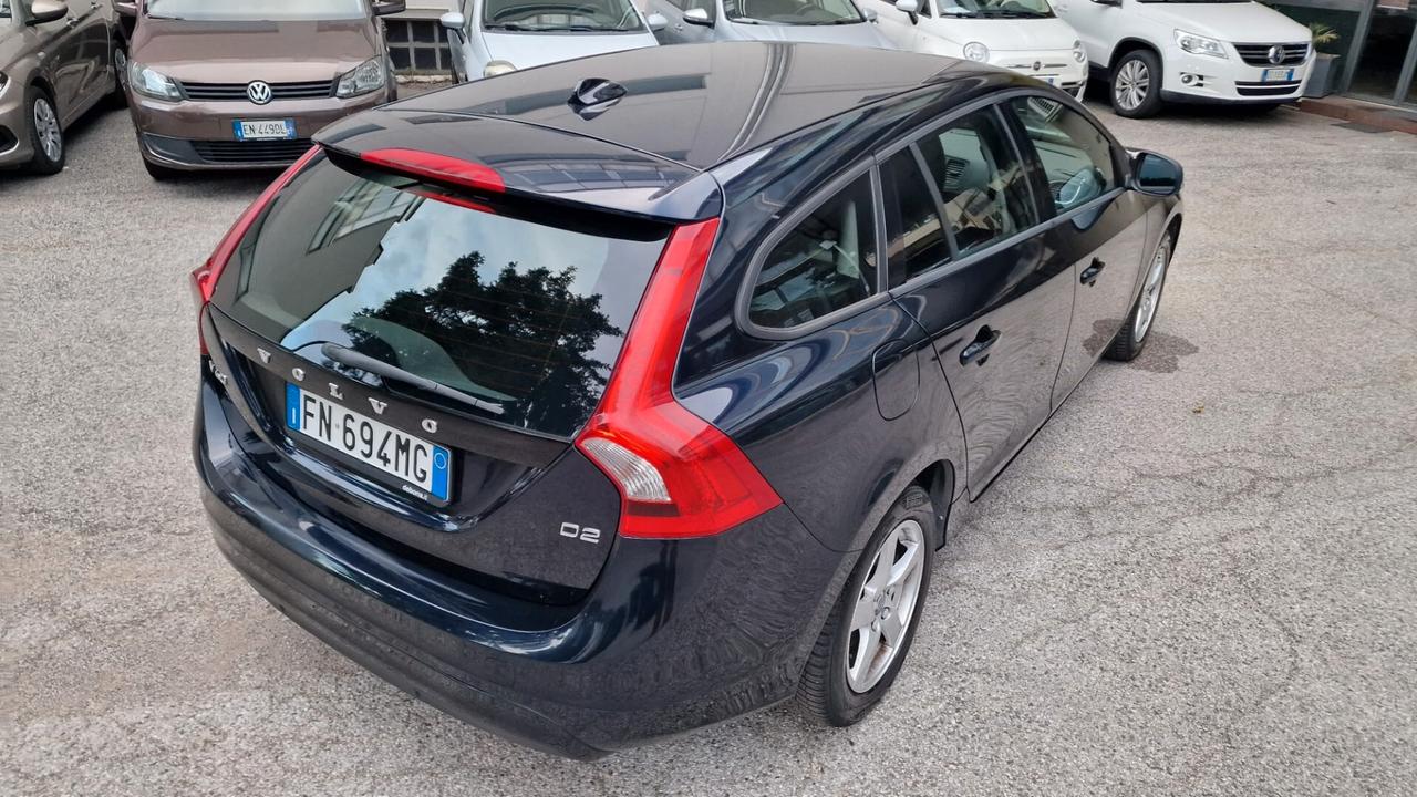 Volvo V60 D2 Geartronic Edition x Neopatentati