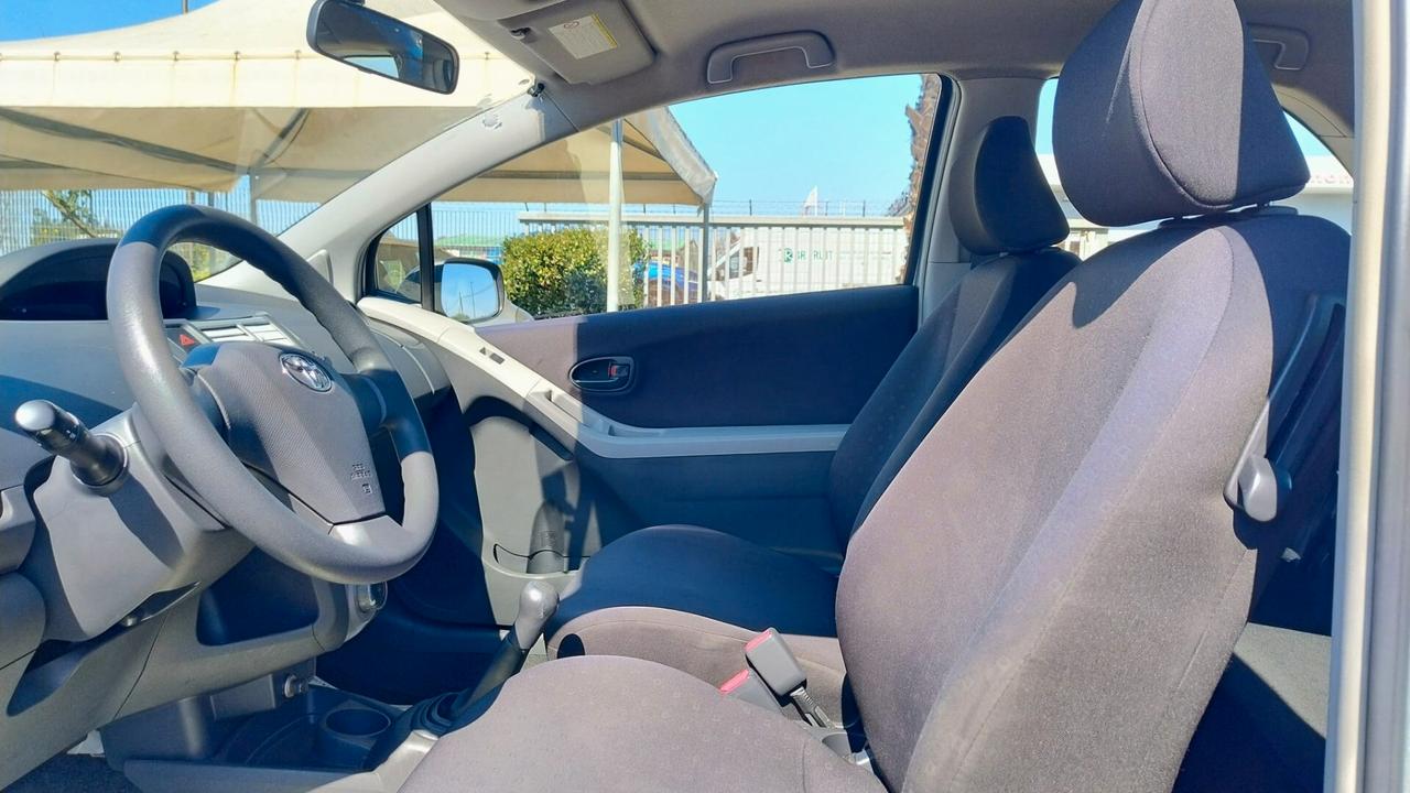 Toyota Yaris 1.0 3 Porte