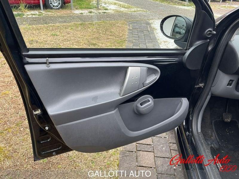 Toyota Aygo 1.0 gpl 68cv