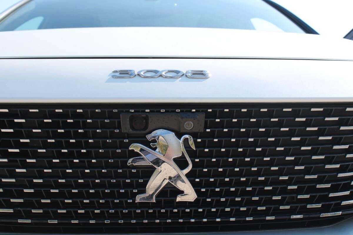 Peugeot 3008 II 1.6 hybrid4 phev GT Pack 300cv CON TETTO APRIBILE