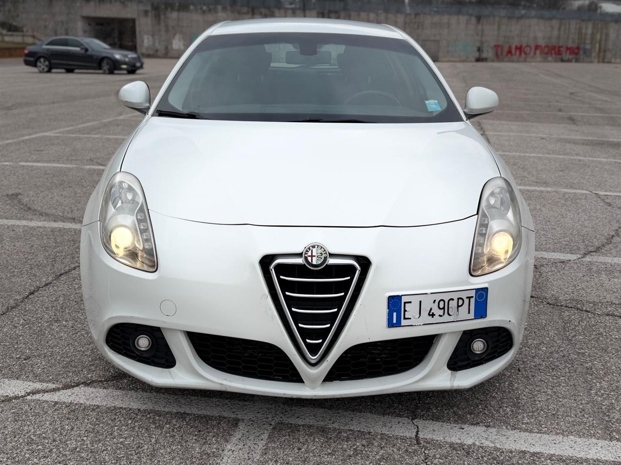 Alfa Romeo Giulietta 1.6 JTD 105cv ok neopatentati