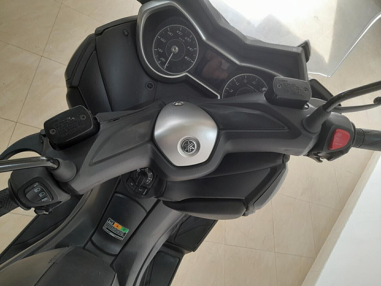 Yamaha X-Max 300 sport fulled