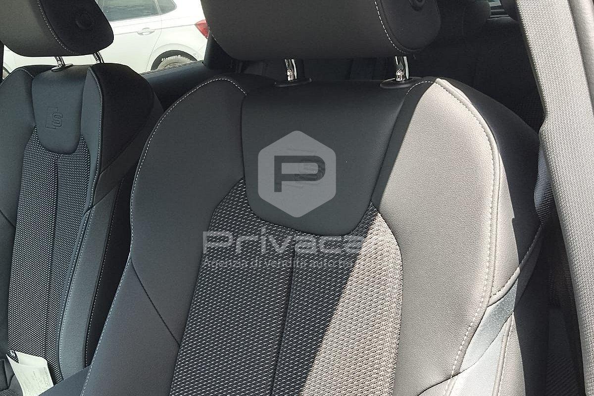 AUDI A1 SPB 40 TFSI S tronic Identity Black