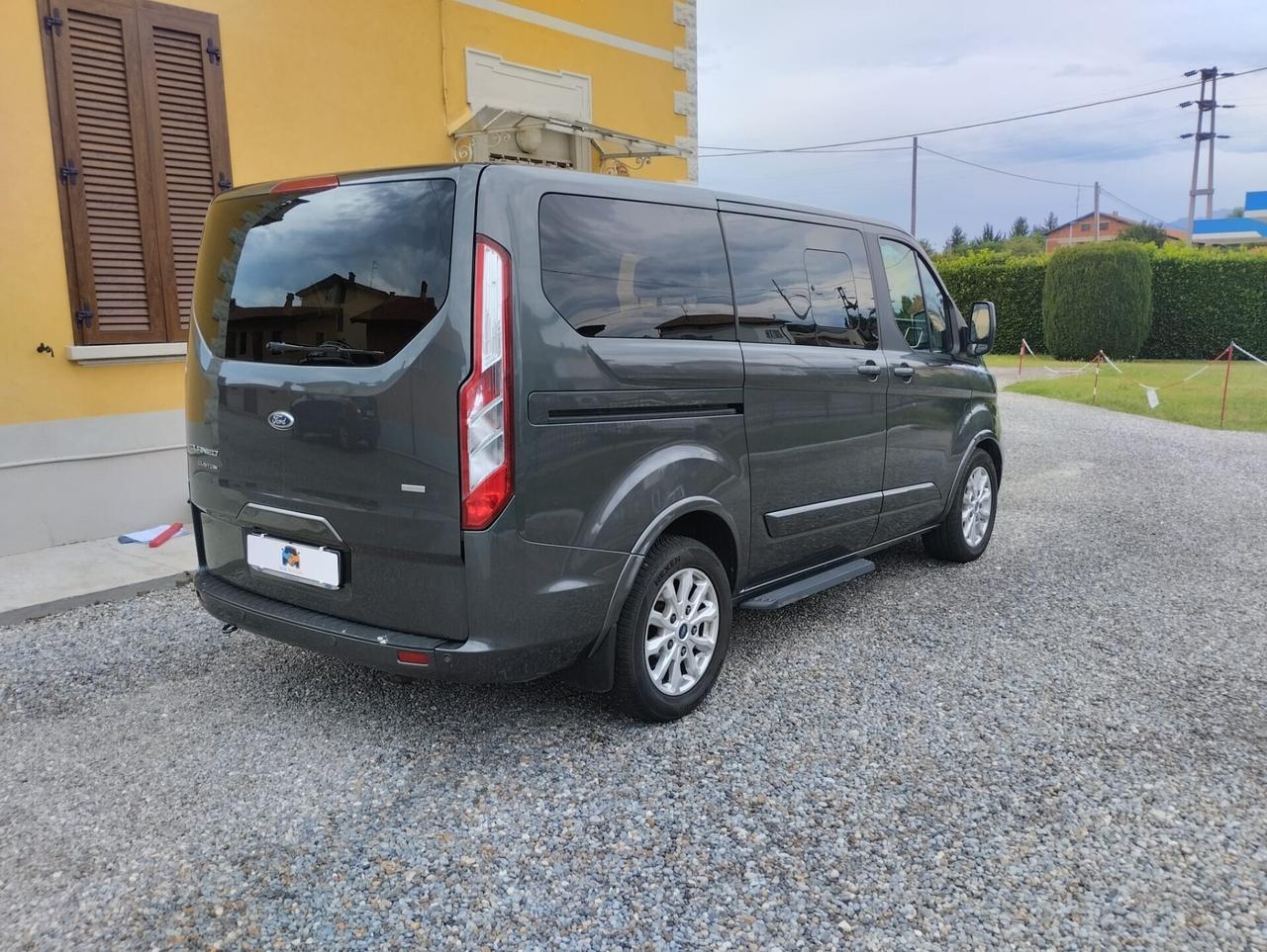 Ford Tourneo Custom 310 2.0 TDCi 170CV PC Titanium